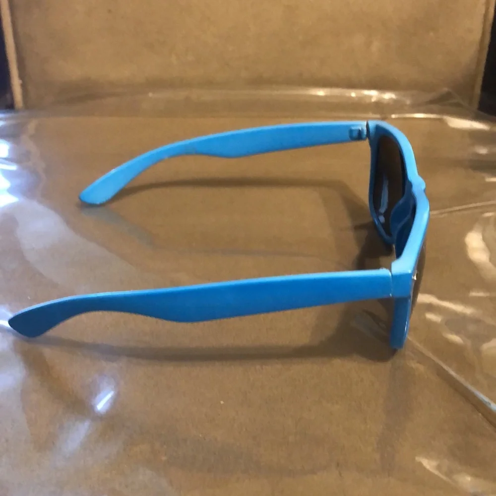 Blue Mirror Sunglasses 😎🥳HP🥳